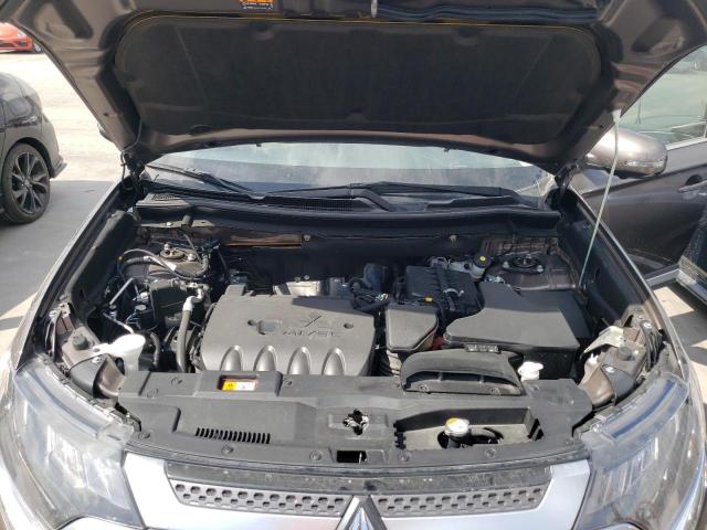 Photo 12 from auction – 2020 MITSUBISHI OUTLANDER with VIN JA4AD3A30LZ040253