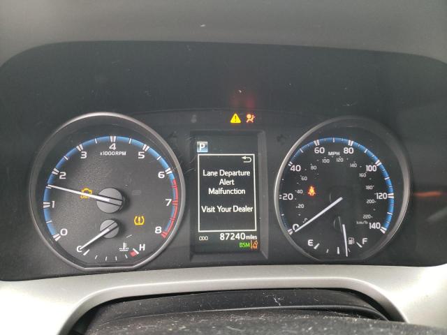 Photo 9 from auction – 2017 TOYOTA RAV4 XLE with VIN 2T3RFREV4HW678689