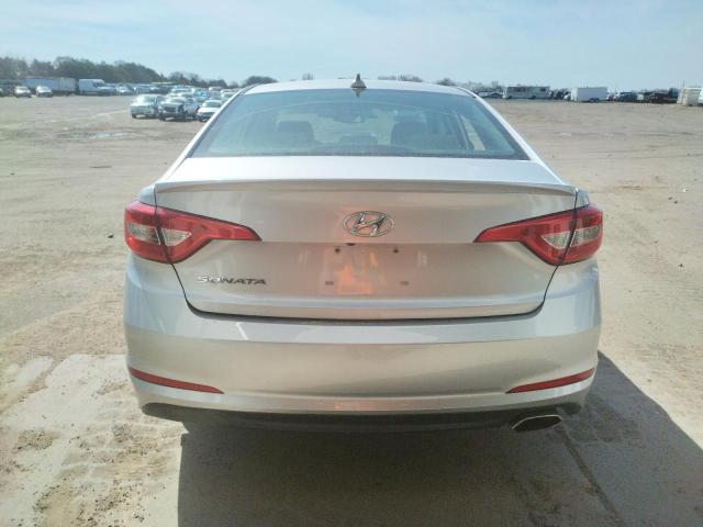 Photo 6 from auction – 2015 HYUNDAI SONATA SE with VIN 5NPE24AF4FH209635