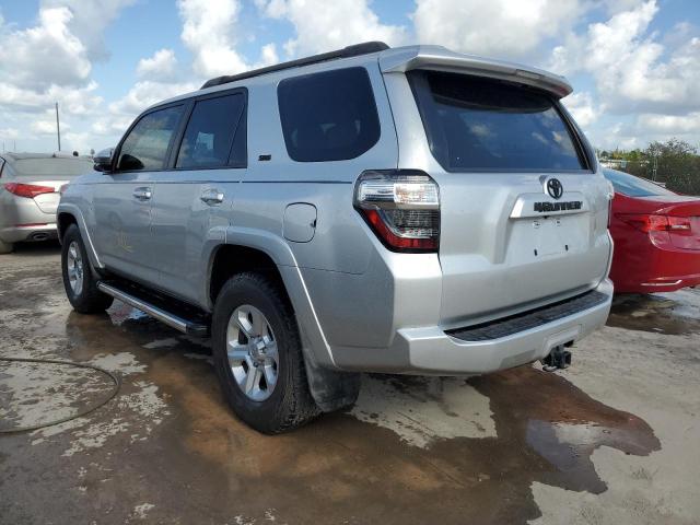 Photo 2 from auction – 2017 TOYOTA 4RUNNER SR with VIN JTEZU5JR6H5157726