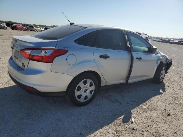 Photo 3 from auction – 2013 FORD FOCUS S with VIN 1FADP3E2XDL290007