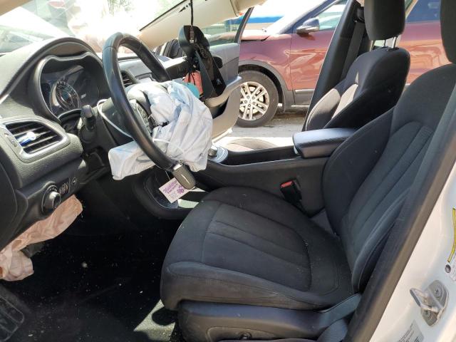 Photo 7 from auction – 2015 CHRYSLER 200 LIMITE with VIN 1C3CCCAB8FN743799