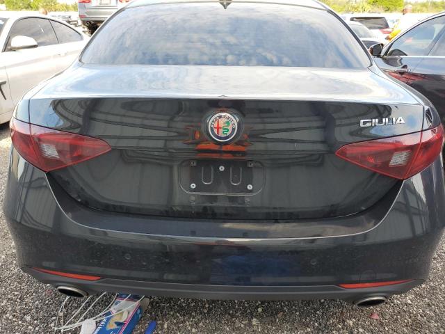 Photo 6 from auction – 2019 ALFA ROMEO GIULIA with VIN ZARFAMAN8K7621804
