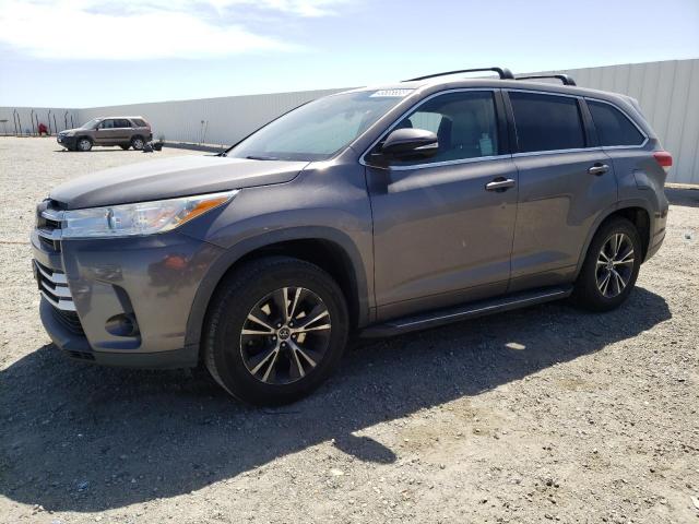 TOYOTA HIGHLANDER 2018 with VIN 5TDZZRFH3JS257537 - Photo from auction