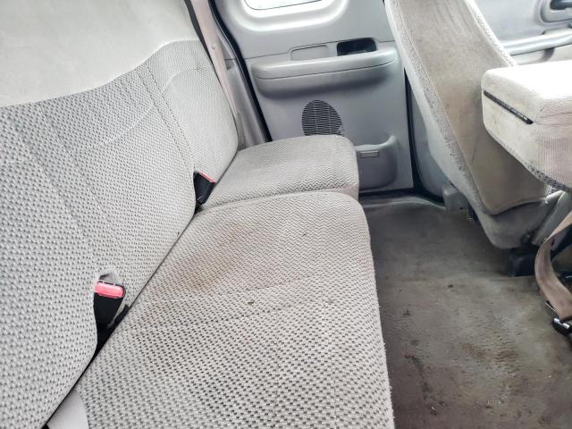 Photo 10 from auction – 2000 FORD F150 with VIN 1FTRX17L3YNA16247