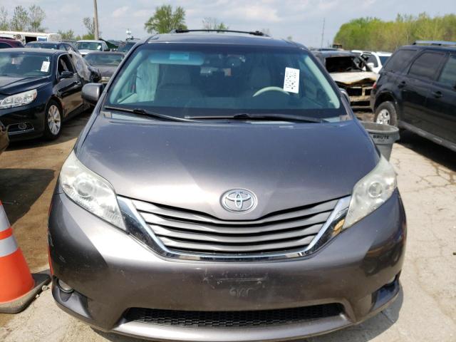 Photo 5 from auction – 2013 TOYOTA SIENNA XLE with VIN 5TDYK3DC7DS328554