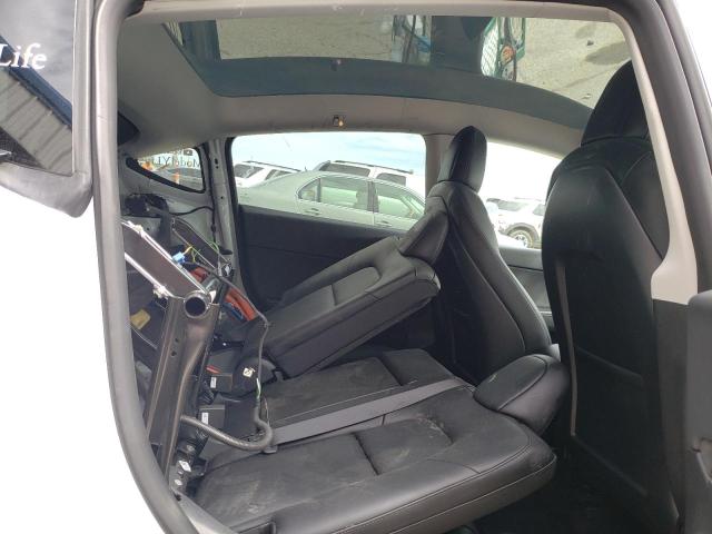 Photo 11 from auction – 2022 TESLA MODEL Y with VIN 7SAYGDEE5NF424912