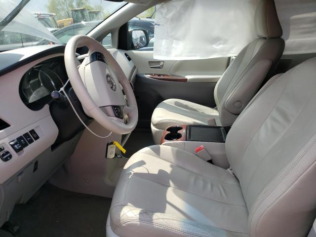 Photo 7 from auction – 2013 TOYOTA SIENNA XLE with VIN 5TDYK3DC7DS328554