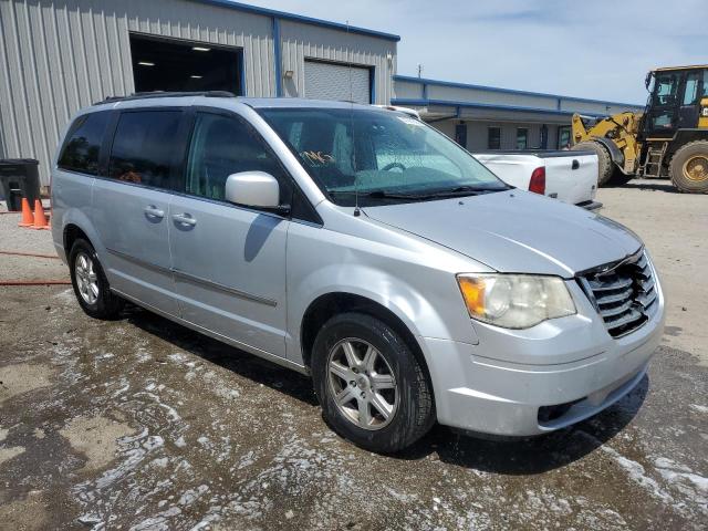 Photo 4 from auction – 2010 CHRYSLER TOWN & COU with VIN 2A4RR5D10AR350808