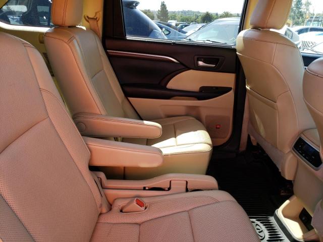 Photo 11 from auction – 2015 TOYOTA HIGHLANDER with VIN 5TDDKRFH8FS141983