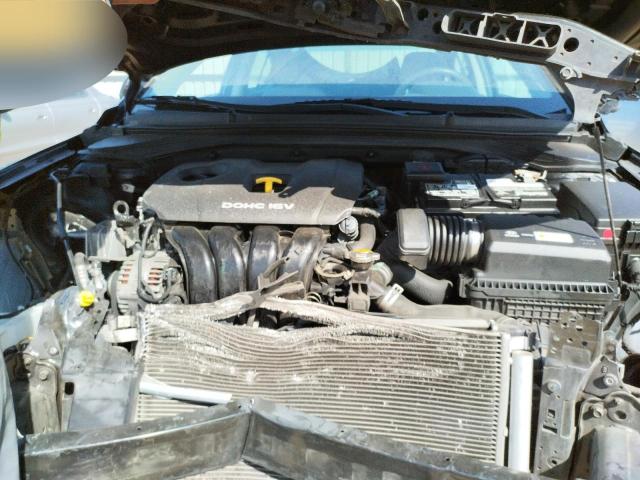 Photo 11 from auction – 2017 HYUNDAI ELANTRA SE with VIN 5NPD74LF3HH062415