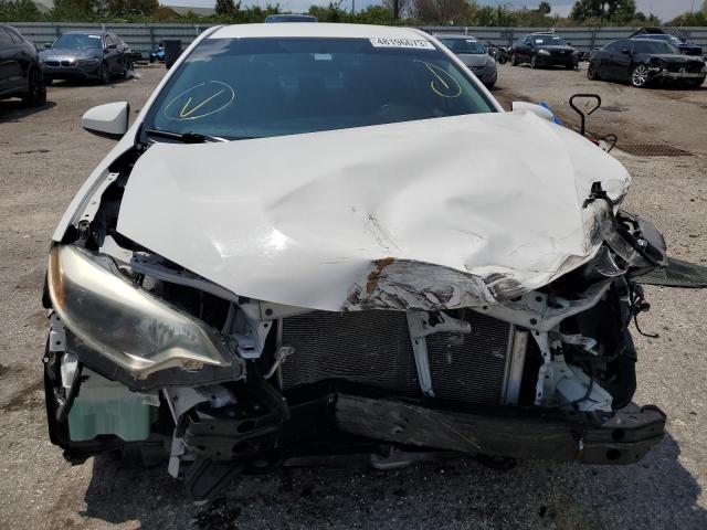 Photo 5 from auction – 2015 TOYOTA COROLLA L with VIN 2T1BURHE6FC463650