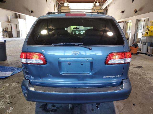 Photo 6 from auction – 2002 TOYOTA MINIVAN with VIN 4T3ZF13C42U443087