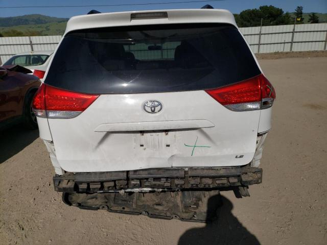 Photo 6 from auction – 2014 TOYOTA SIENNA LE with VIN 5TDKK3DC1ES500911