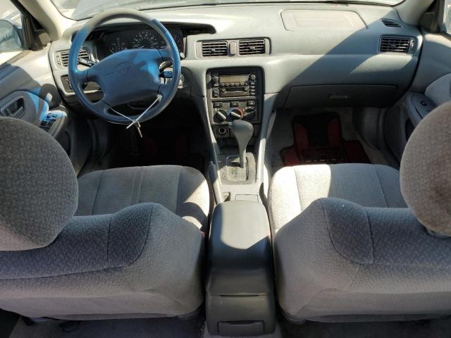 Photo 8 from auction – 2000 TOYOTA CAMRY CE with VIN 4T1BG22K6YU625730