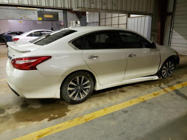 Photo 3 from auction – 2017 NISSAN ALTIMA 2.5 with VIN 1N4AL3AP0HC215791