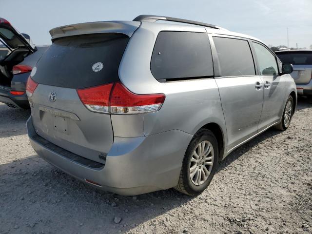 Photo 3 from auction – 2014 TOYOTA SIENNA XLE with VIN 5TDYK3DC2ES436209