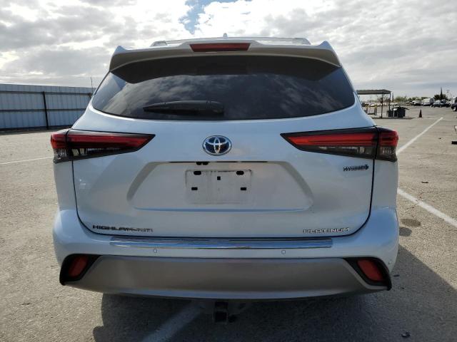 Photo 6 from auction – 2022 TOYOTA HIGHLANDER with VIN 5TDEBRCH8NS083557
