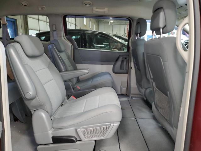 Photo 11 from auction – 2010 CHRYSLER TOWN & COU with VIN 2A4RR5D17AR353902