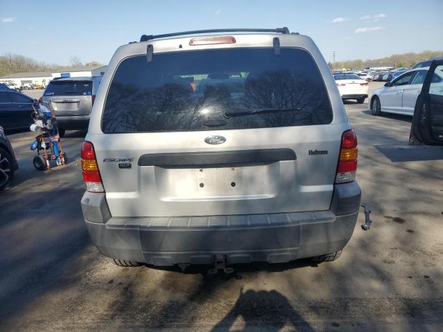 Photo 6 from auction – 2005 FORD ESCAPE XLT with VIN 1FMCU93115KA32618
