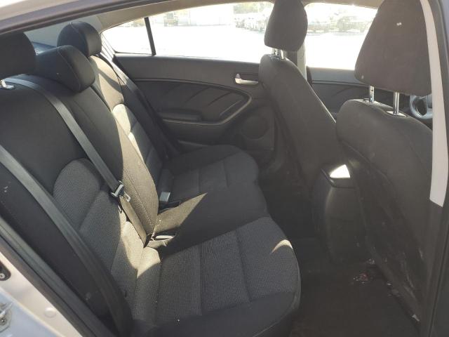 Photo 10 from auction – 2017 KIA FORTE LX with VIN 3KPFK4A79HE082238