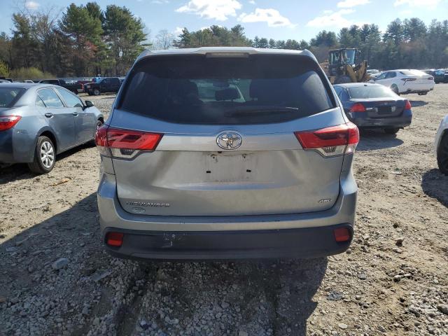 Photo 6 from auction – 2019 TOYOTA HIGHLANDER with VIN 5TDBZRFH4KS725858