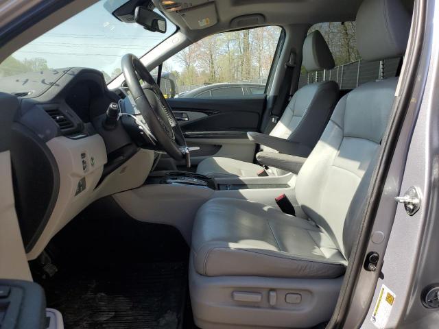 Photo 7 from auction – 2017 HONDA PILOT TOUR with VIN 5FNYF6H93HB093942