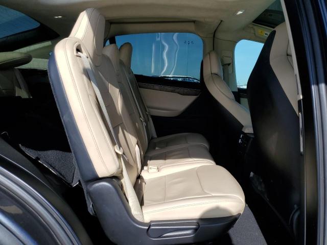 Photo 10 from auction – 2017 TESLA MODEL X with VIN 5YJXCAE2XHF050083