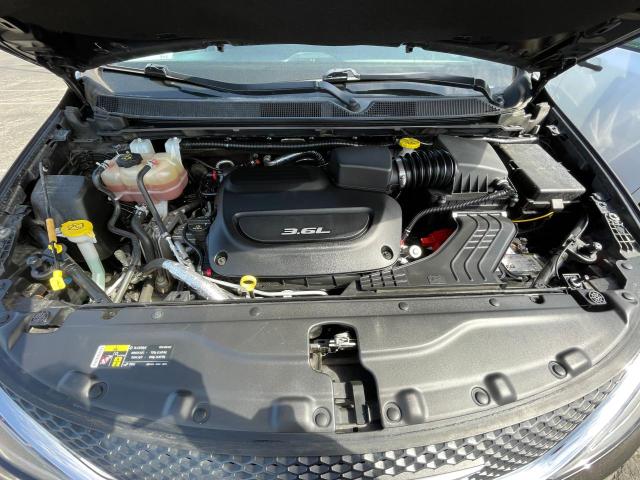 Photo 7 from auction – 2017 CHRYSLER PACIFICA T with VIN 2C4RC1BG8HR785027