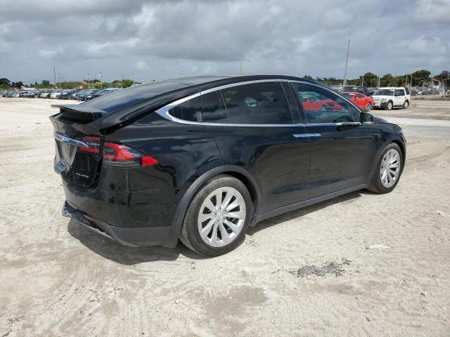 Photo 3 from auction – 2020 TESLA MODEL X with VIN 5YJXCAE22LF286476