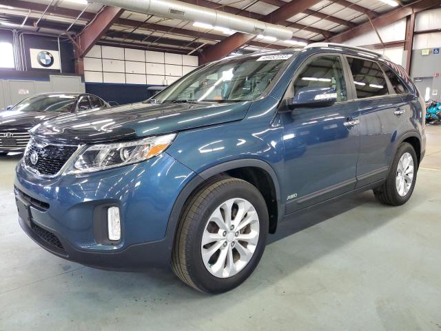 KIA SORENTO EX 2015 with VIN 5XYKUDA78FG598972 - Photo from auction
