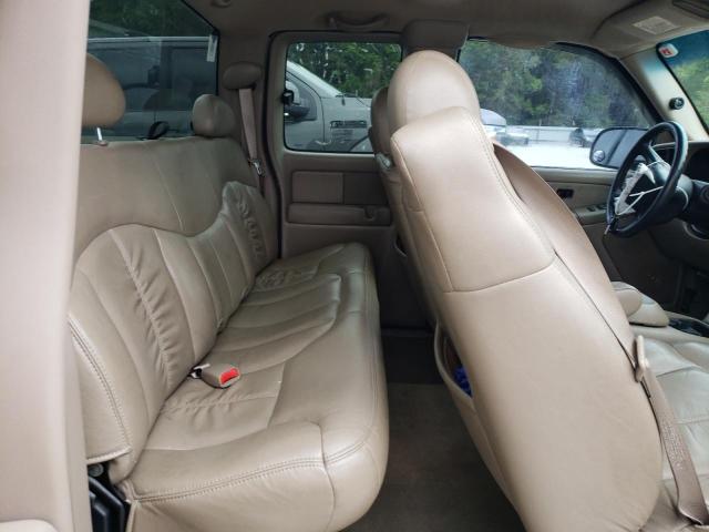Photo 10 from auction – 2002 CHEVROLET SILVERADO with VIN 2GCEC19T721288610
