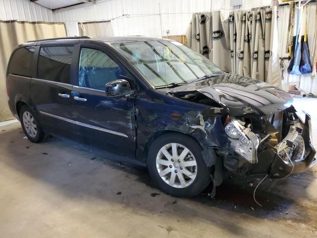 Photo 4 from auction – 2016 CHRYSLER TOWN & COU with VIN 2C4RC1BG1GR256727