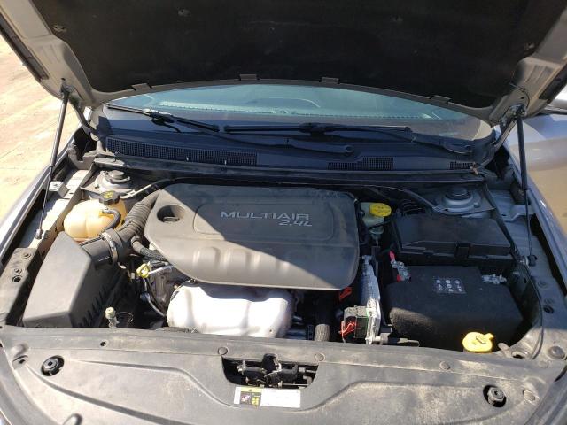 Photo 11 from auction – 2015 CHRYSLER 200 S with VIN 1C3CCCBB1FN637676