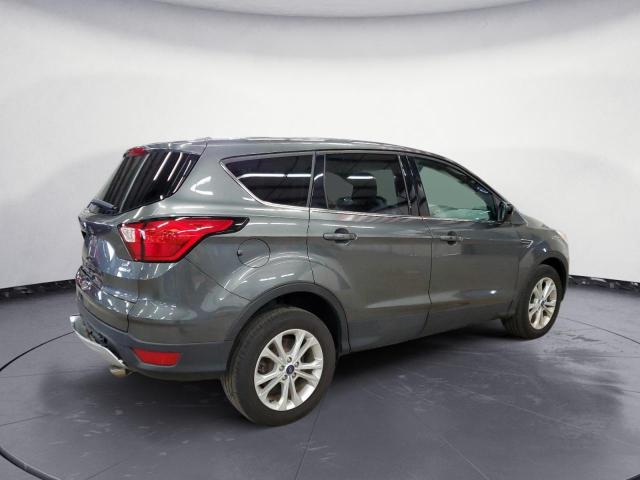Photo 3 from auction – 2019 FORD ESCAPE SE with VIN 1FMCU9GD3KUA83509