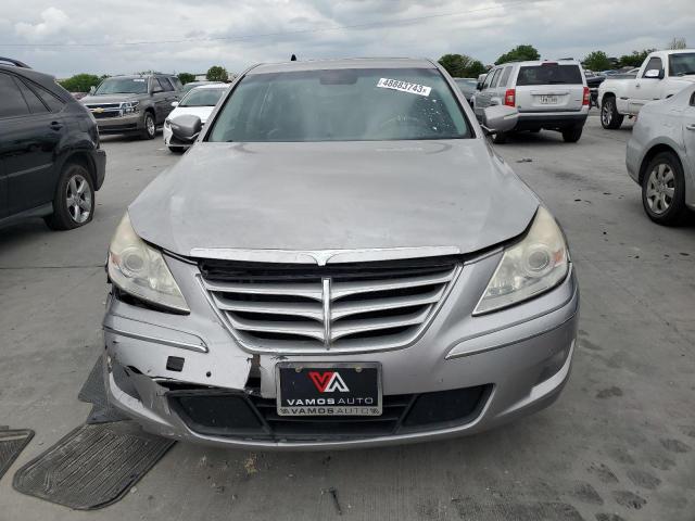 Photo 5 from auction – 2010 HYUNDAI GENESIS 4. with VIN KMHGC4DF6AU097853