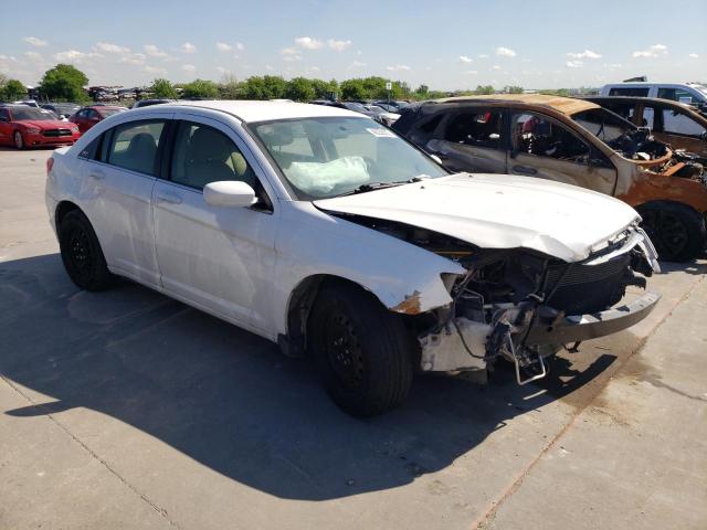 Photo 4 from auction – 2014 CHRYSLER 200 LX with VIN 1C3CCBAG8EN101958