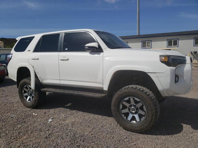Photo 4 from auction – 2019 TOYOTA 4RUNNER SR with VIN JTEZU5JR3K5195373