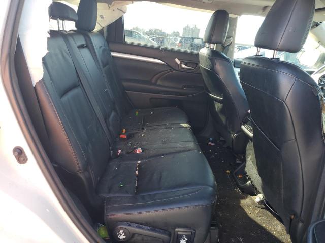 Photo 11 from auction – 2016 TOYOTA HIGHLANDER with VIN 5TDKKRFH4GS122503