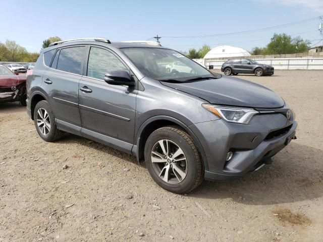 Photo 4 from auction – 2017 TOYOTA RAV4 XLE with VIN JTMRFREV4HD201838