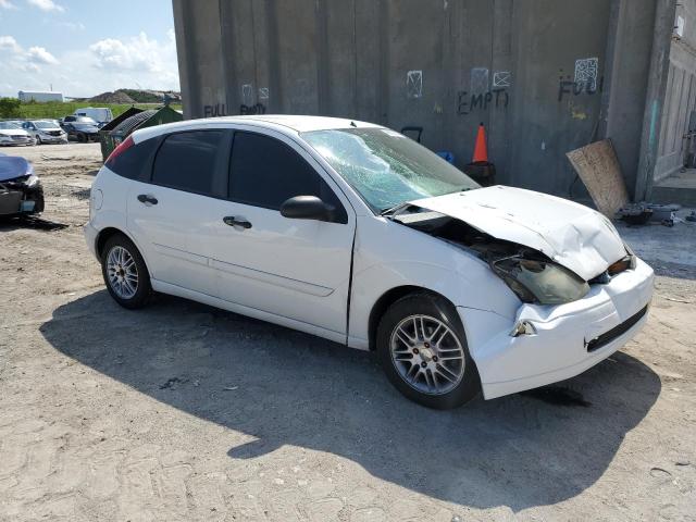 Photo 4 from auction – 2003 FORD FOCUS ZX5 with VIN 3FAFP373X3R171081