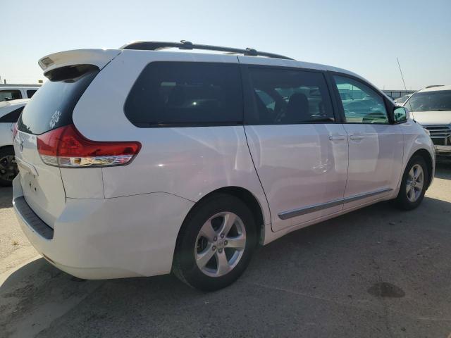 Photo 3 from auction – 2012 TOYOTA SIENNA LE with VIN 5TDKK3DC4CS260086