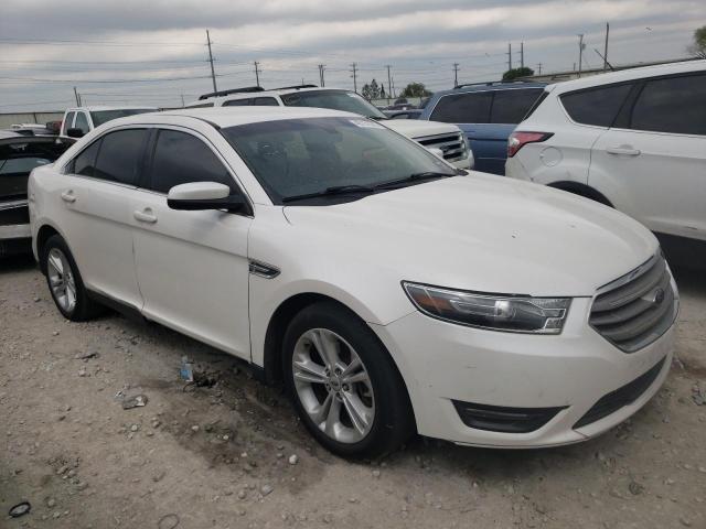 Photo 4 from auction – 2017 FORD TAURUS SEL with VIN 1FAHP2H85HG122415