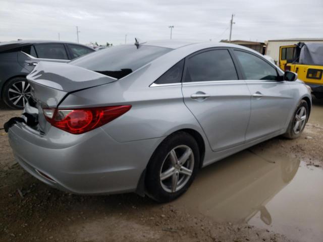 Photo 3 from auction – 2011 HYUNDAI SONATA GLS with VIN 5NPEB4AC6BH251790