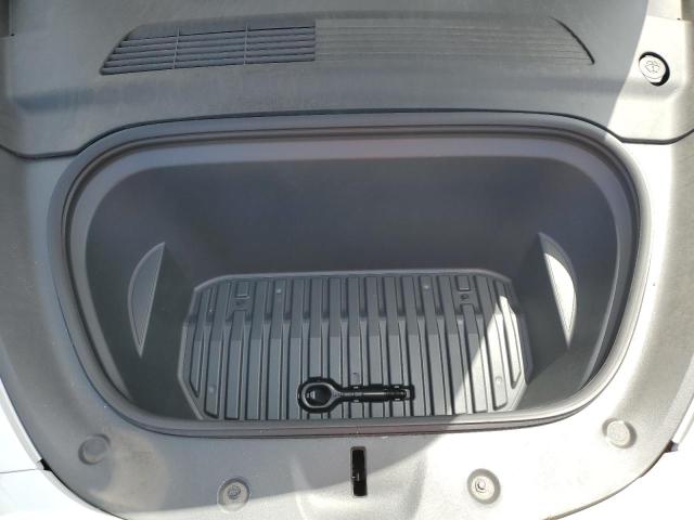 Photo 11 from auction – 2020 TESLA MODEL Y with VIN 5YJYGDEE8LF029651