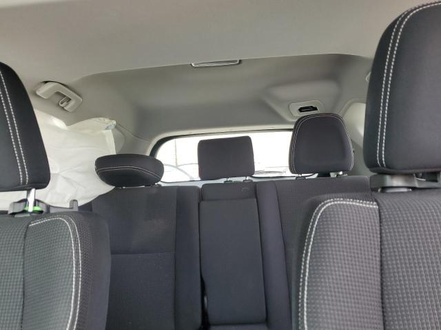 Photo 10 from auction – 2017 TOYOTA RAV4 XLE with VIN JTMRFREV1HD202851