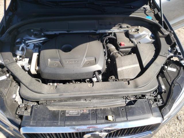 Photo 12 from auction – 2018 VOLVO XC60 T5 with VIN LYV102RKXJB074115