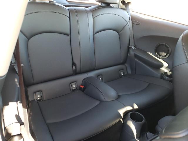 Photo 10 from auction – 2016 MINI COOPER with VIN WMWXP5C5XG2D15319