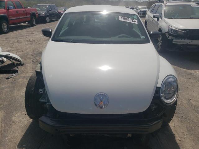 Photo 5 from auction – 2018 VOLKSWAGEN BEETLE S with VIN 3VWFD7AT0JM710821