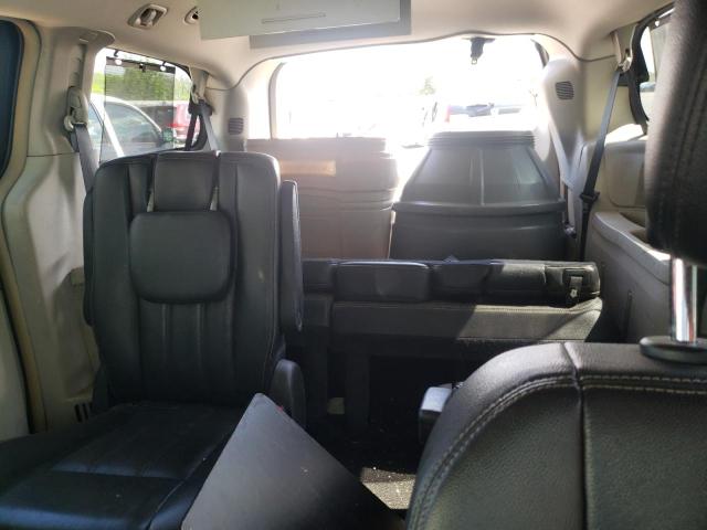 Photo 10 from auction – 2014 CHRYSLER TOWN & COU with VIN 2C4RC1CGXER238724